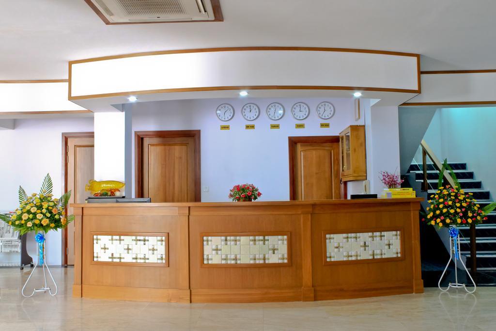 Hotel 7 Mile Rangum Exterior foto